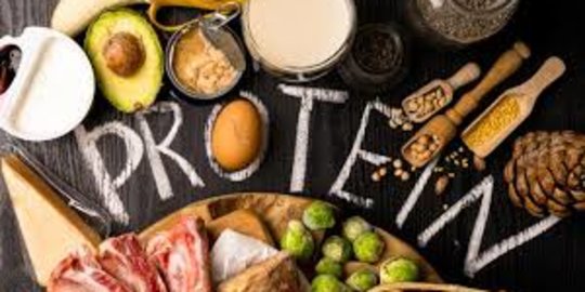 12 Makanan Sumber Protein yang Mudah Ditemui, Bantu Penuhi Nutrisi Anda