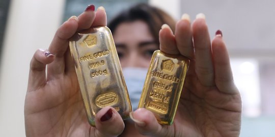 Sinyal Ekonomi Membaik Harga Emas Diramal Bakal Ambruk Ke Rp850 000 Per Gram Merdeka Com<script async src=