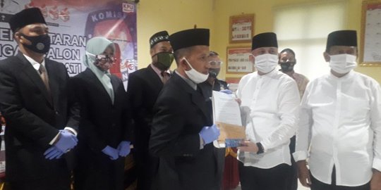 Ketua DPRD Provinsi Kepulauan Bangka Belitung Daftar Bakal Calon Bupati Bangka Tengah