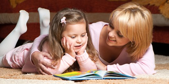 6 Cara Mengajari Anak Membaca, Menyenangkan dan Mudah Diterapkan