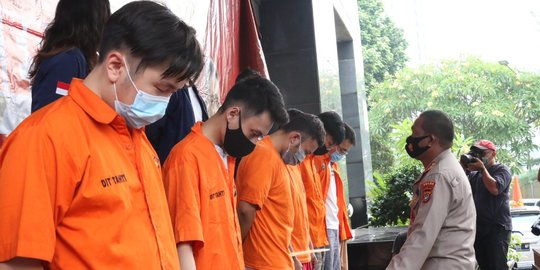 Nasib 47 Pria yang Ikut Pesta Gay usai 9 Orang Ditetapkan Tersangka