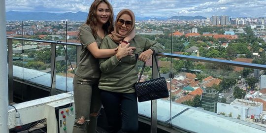 Ayu Ting Ting Selalu Dikaitkan dengan Raffi Ahmad, Umi Kalsum Murka