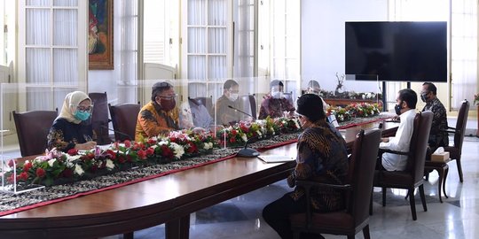 Jokowi Minta Laporan Perkembangan Bibit Vaksin Merah-Putih