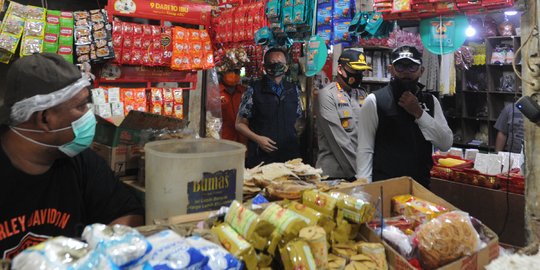 Bima Arya Tinjau Kepatuhan Warga Memakai Masker di Pasar Ciawi