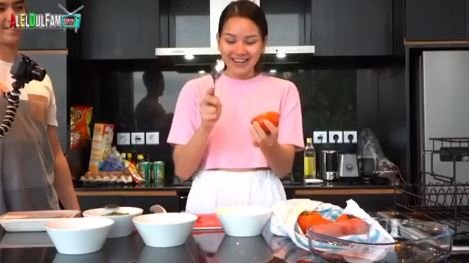 alyssa daguise tak tahu sendok