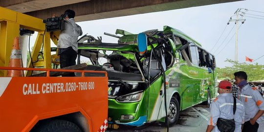 3 Kendaraan Terlibat Tabrakan Beruntun di Tol Cipali, 2 Orang Tewas