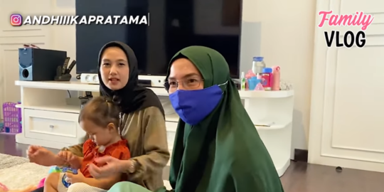 Jarang Bertemu, Ini 5 Momen Kedekatan Andhika Pratama dengan Adik-adiknya