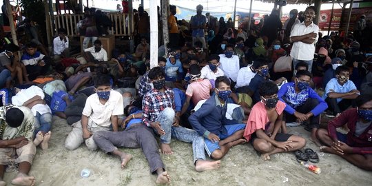 Kondisi Ratusan Imigran Rohingya Terdampar di Aceh