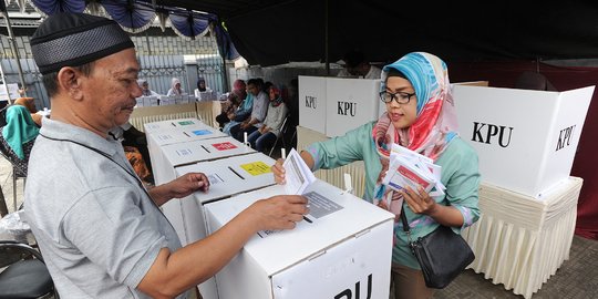 DPR: Pemerintah dan KPU Belum Pikirkan Penundaan Pilkada