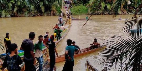 Jembatan di Kaltim Ambruk, Warga Sedang Lihat Lomba Perahu Tercebur ke Sungai