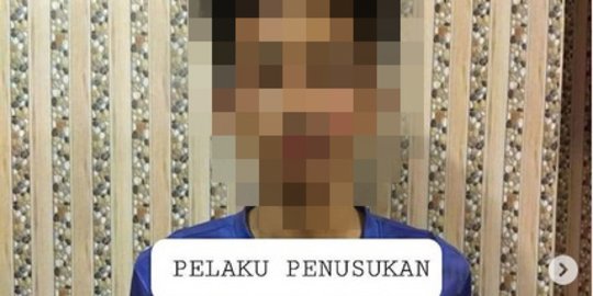 Penusukan Syekh Ali Jaber, Ibu Pelaku Sebut Anaknya Pernah Berobat ke RS Jiwa