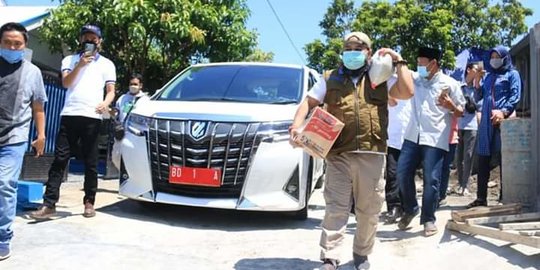 Helmi Hasan Berdiri di Atas Kemanusiaan