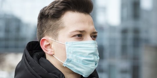 Pakar Epidemiologi Imbau Warga Pakai Masker Berlapis Saat Kampanye dan Pencoblosan