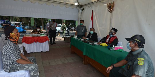 Pelanggar Protokol Kesehatan Covid-19 Jalani Sidang di Tempat