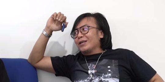 Ari Lasso Terbaring Lemah di Rumah Sakit dengan Selang Infus, Ada Apa?