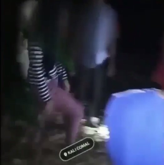 video muda mudi tertangkap 039wik wik039 di bawah pohon bambu