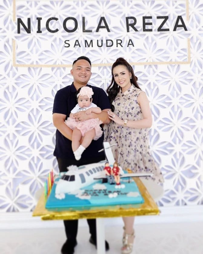 Fakta Reza Samudra Suami Momo Geisha Yang Tajir Melintir Merdeka Com