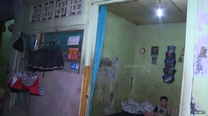Rumah Rafatar Potret Rumah Kembaran Rafatar Dalam Gang, Satu Petak Ruang Tamu dan ...