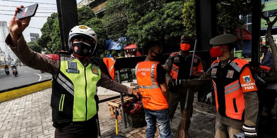 Polri Tindak 452.689 Pelanggar Protokol Kesehatan di Seluruh Indonesia