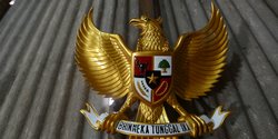 Lirik Lagu Garuda Pancasila Lagu Wajib Nasional Merdeka Com