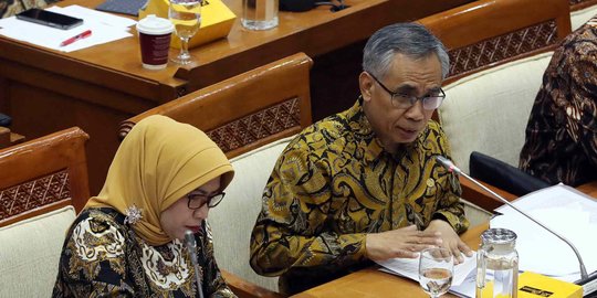 Strategi OJK Genjot Permintaan Produk Keuangan Syariah