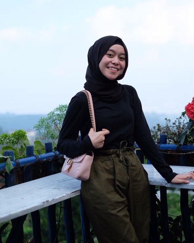 cerita lesti kejora