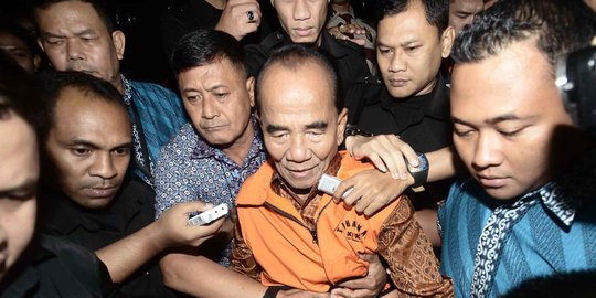 Mantan Gubernur Riau Annas Maamun Bebas