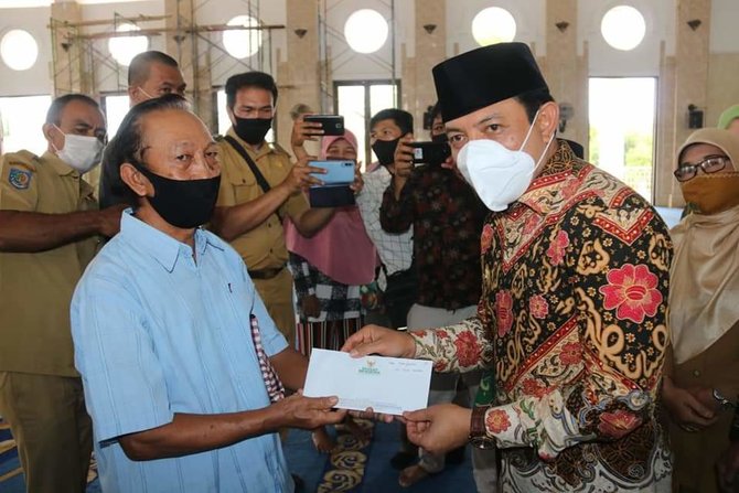 pemkot bengkulu berikan bantuan modal usaha kepada