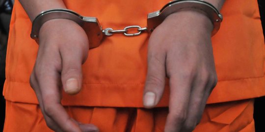 Pengedar Sabu Ditangkap Usai Jatuh dari Motor saat Kejar-Kejaran dengan Polisi