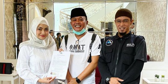 Kisah Youtuber Cantik Nathalie Holscher Masuk Islam, Komedian Sule jadi Saksi