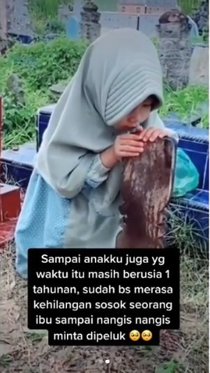 potret terkini bayi yang menangis di samping jenazah ibunya