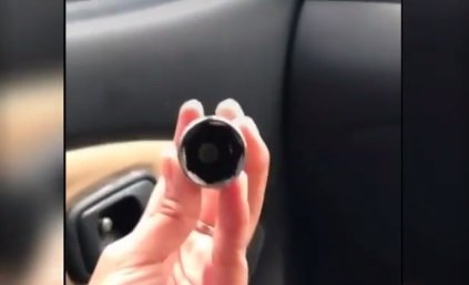 viral istri temukan lipstik wanita lain di mobil