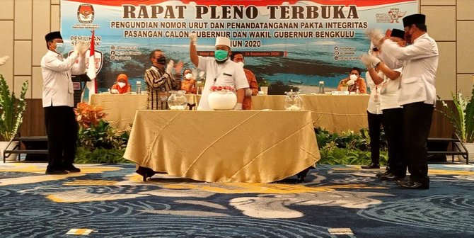kpu provinsi bengkulu gelar pengundian nomor cagub bengkulu