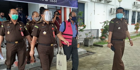 Korupsi Rp1 4 Miliar Mantan Kadis Pu Sulbar Ditahan Kejati