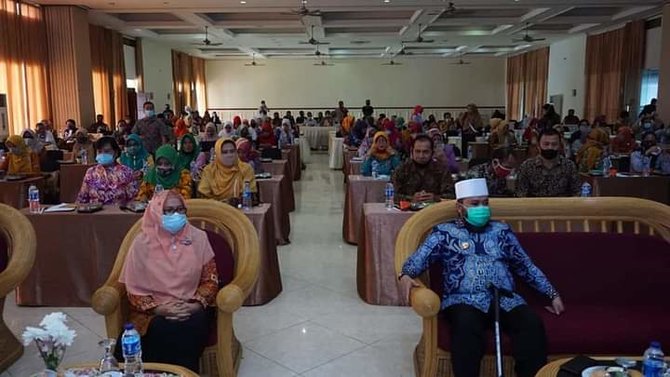 wali kota bengkulu helmi hasan menghadiri workshop pembelajaran jarak jauh