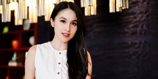 Merasa Mau Mati, Sandra Dewi Ungkap Perjuangannya saat Melahirkan Anak Kedua