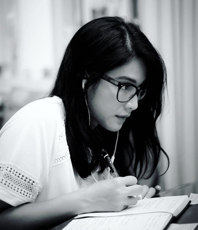 dian sastro