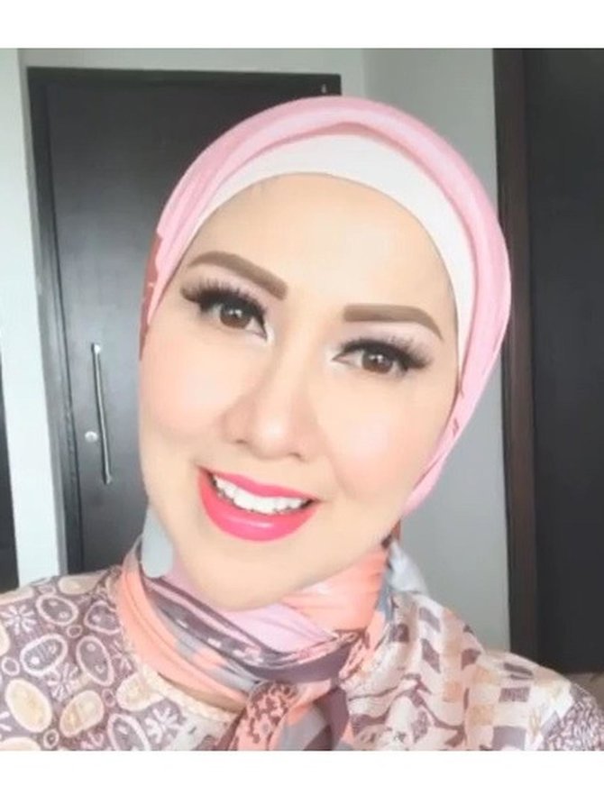 venna melinda putuskan berhijab