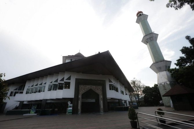 kisah masjid al ukhuwah di bandung