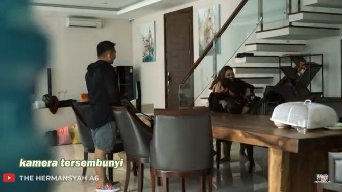 ashanty dan anak anak di bali