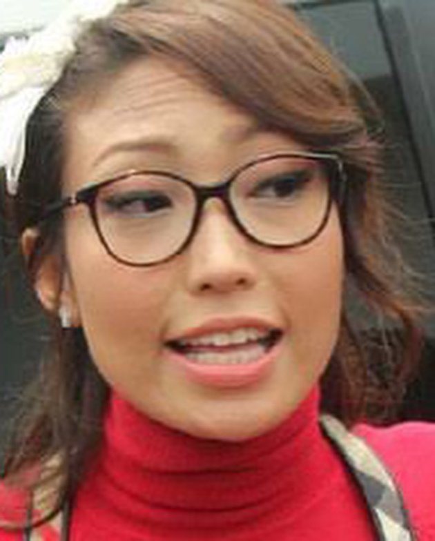 Genap Berusia 36 Tahun Ini 6 Potret Transformasi Ayu Dewi Dari Dulu Hingga Kini Halaman 4 Merdeka Com