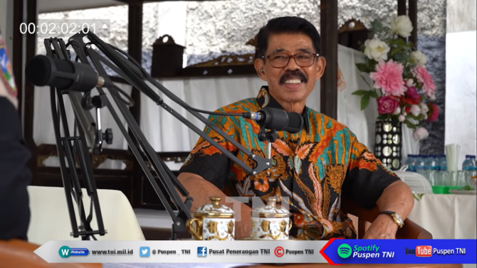 letjen sintong panjaitan melawan pki