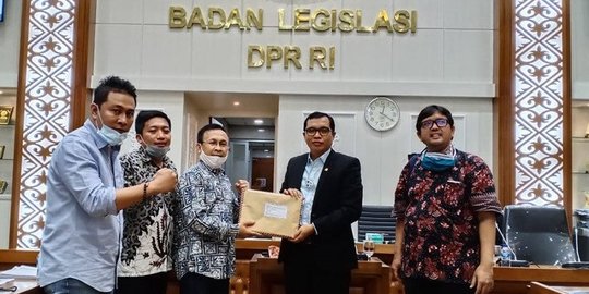 Baleg Setuju RUU Cipta Kerja Dibawa ke Rapat Paripurna DPR, Demokrat dan PKS Menolak