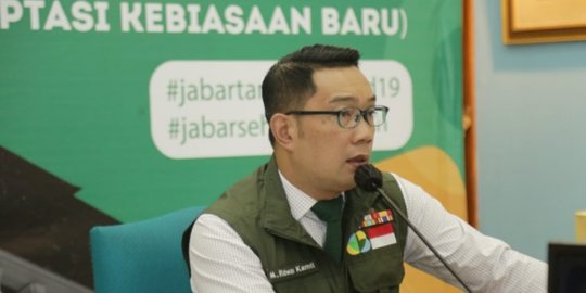 Ridwan Kamil Tunda Distribusi Bansos Tunai Cegah Politisasi