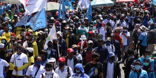 Terbitkan Telegram, Kapolri Minta Anak Buah Patroli Siber Buru Hoaks Omnibus Law