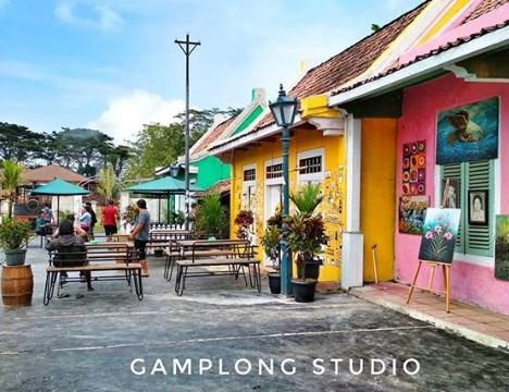 studio alam gamplong