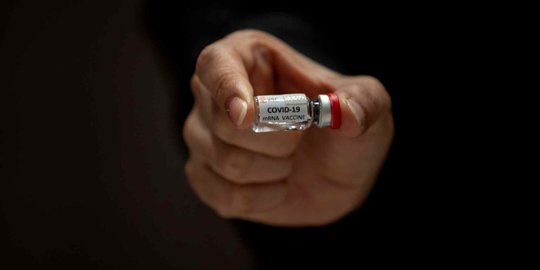 CEK FAKTA: Tidak Benar Peneliti Oxford Minta Uji Klinis Vaksin Covid-19 Dihentikan