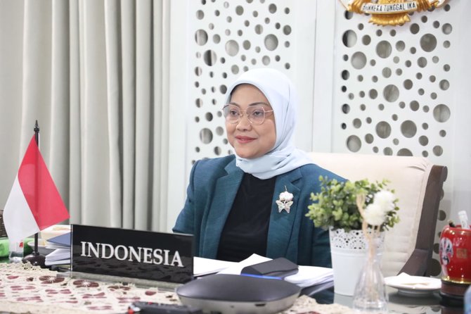 menaker ida fauziyah