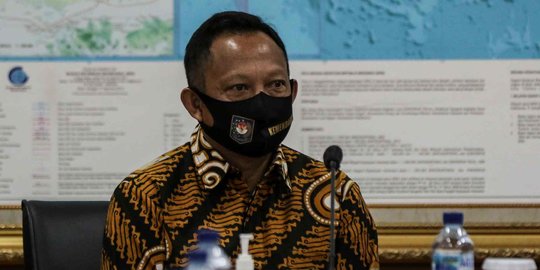 Mendagri Sebut UU Cipta Kerja Permudah Masyarakat Bangun Usaha di Daerah