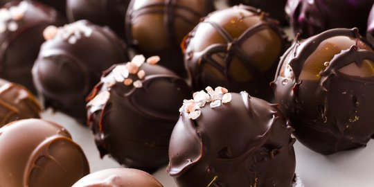 6 Bahaya Makan Cokelat Berlebihan bagi Tubuh, Sebabkan Mulas hingga Obesitas